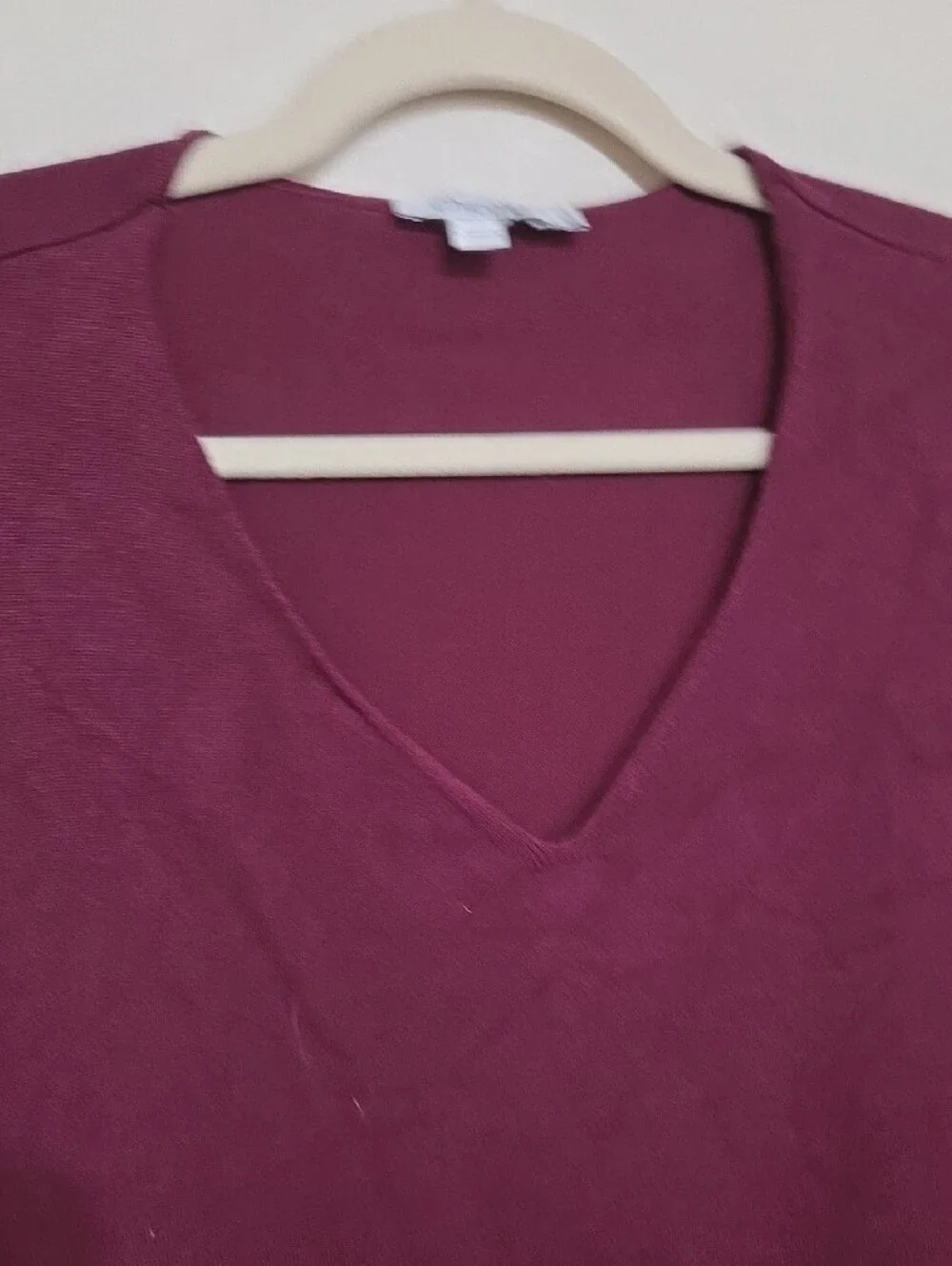 Chico's V-Neck Long Sleeve Top in Burgundy